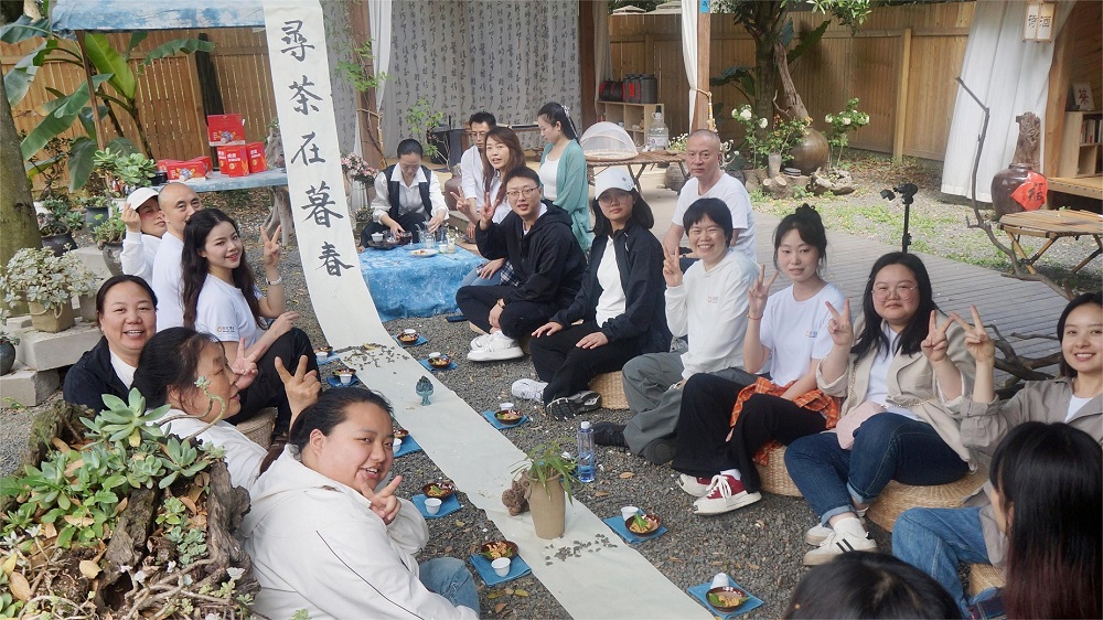 品茶合影